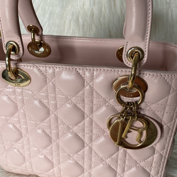 Lady Dior handbag - Picture 8 of 17